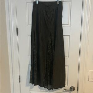 Chic Green Lace Maxi Skirt